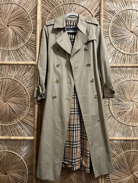 vintage burberry coat identification